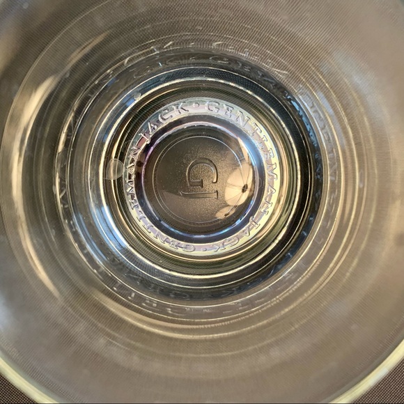 3 bar glasses including 2 square Jack Daniels and 1 Gentlemen Jack tumbler - Picture 10 of 11